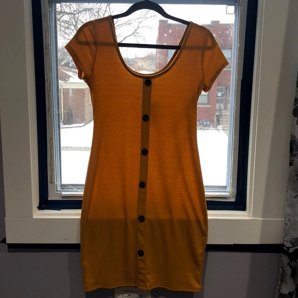 Dress - Picture 2 of 3